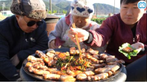 (Samgyeopsal grilled by Straw fire)  Mukb #amthuc