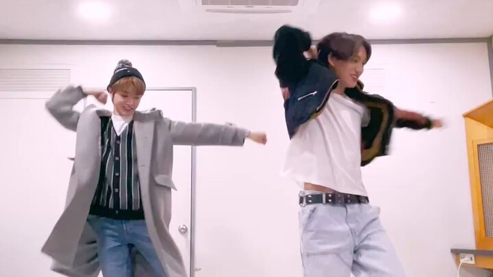 วิดีโอท่าเต้นชาเลนจ์เพลง Peaches ของคิมจองอิน x ซองชาน~