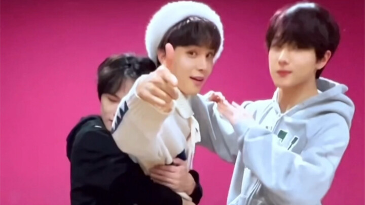 【221217】Kim Tingyu & Zhong Chenle & Park Jisung #Tantangan Permen