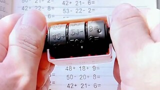 Thật tuyệt vời! Với bộ tem toán cộng trừ 1000 mới dành cho học sinh tiểu học trong phạm vi 100, các 