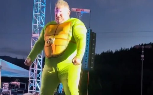 You think you’re a celebrity?! You think someone’s gonna catch you?! You think you’re light as a fea