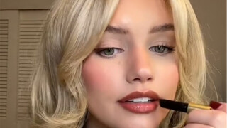 Belakangan ini banyak vlogger yang merekam warna-warna seperti hot chocolate, black honey, dark cher