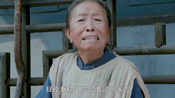 Her family thought she had passed away, but to their surprise, the matriarch returned and still comm