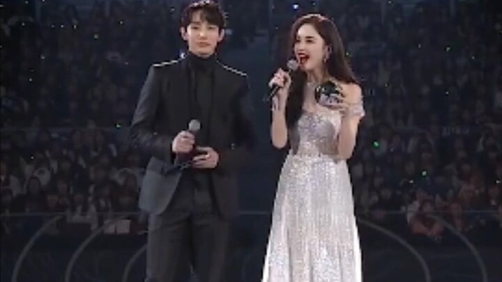 Her gown and beauty that day topped the trending charts in Korea!