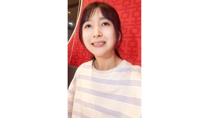 为什么广告模特的表情都diao里diao气