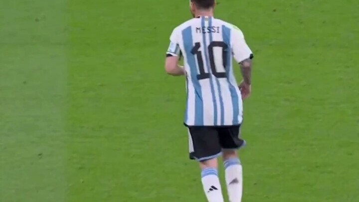 ญี่ปุ่นได้ศึกษาการยิงแบบเดินเล่นของเมสซี่จนกระจ่างแล้ว แถมยังสร้างเป็นอนิเมะด้วย