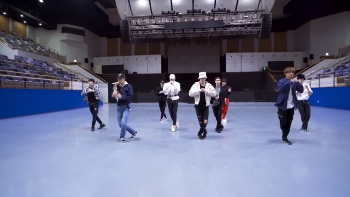 Latihan Tari 'Wakey-Wakey' NCT 127