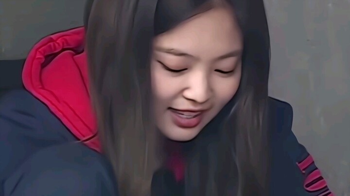 เจนนี่: ฉันบอกพี่จีซูว่า ที่นี่ฉันเป็นอัจฉริยะตัวเล็กๆ เลยค่ะ