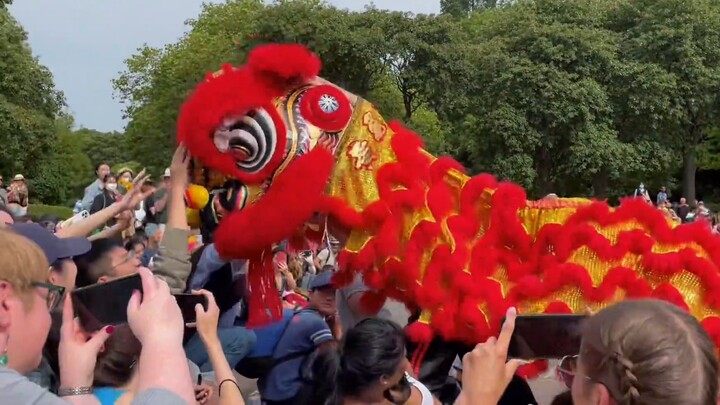 Edinburgh Festival Carnival Chinese Dragon and Lion Dance