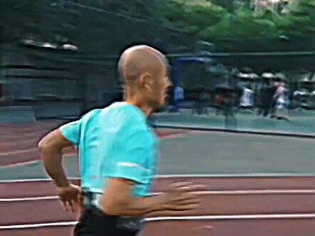 Chiang Kai-shek's retreat scene: running