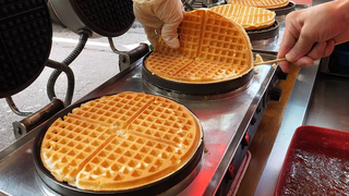 วาฟเฟิลครีมผลไม้ครีมโฮมเมด / วาฟเฟิลครีมผลไม้ - Korean Street Food