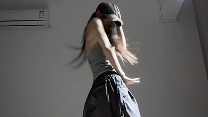 พบกับเวอร์ชัน “I need a girl” ที่ทั้งหล่อทั้งสวย แถมเด็กมือใหม่ก็เต้นได้! มาเรียนกันเลย พร้อมโหมดกระ