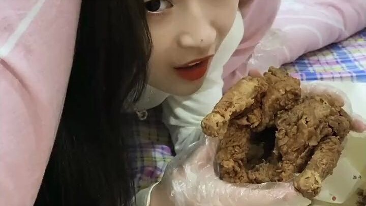 Awalnya kukira tak ada celah sama sekali, ternyata kamu sudah siap siaga sejak lama!