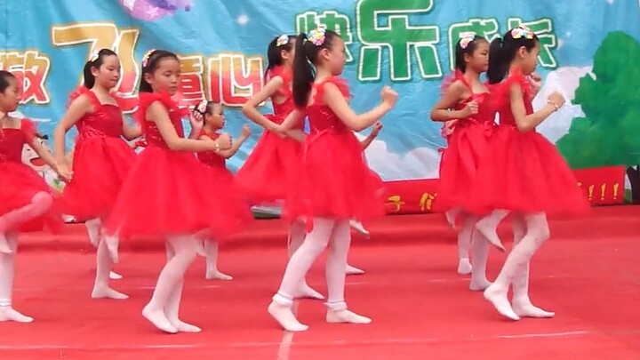 Duizichang Primary School, 2014 Children’s Day: “Relax”