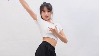 【泡泡】零基础卡点舞蹈 | 跳起来太吸精了 | 《爱的暴风雨》DJ版舞蹈翻跳