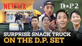 Surprising the D.P. 2 cast and crew with a snack truck [ENG SUB]