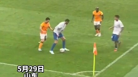 谁说的中超联赛不好看的。费莱尼:我踢英超这么久了，这种还是第一次见！