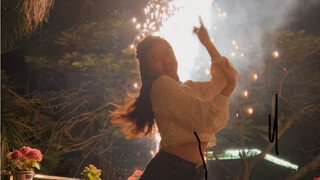 Một tia lửa trước pháo hoa🎆 Thời điểm thật hoàn hảo! Twice trở lại với ca khúc mới