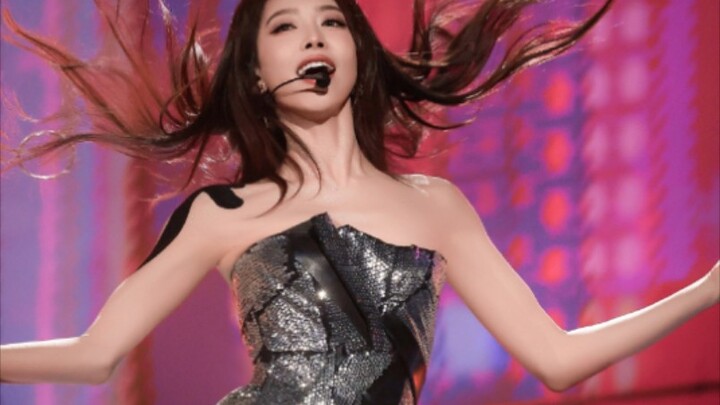ถ้าไม่ใช่เพราะล้มระหว่างซ้อม คุณก็คงคิดว่าเธอกำลังปั้นเสียงอยู่เหมือนกัน