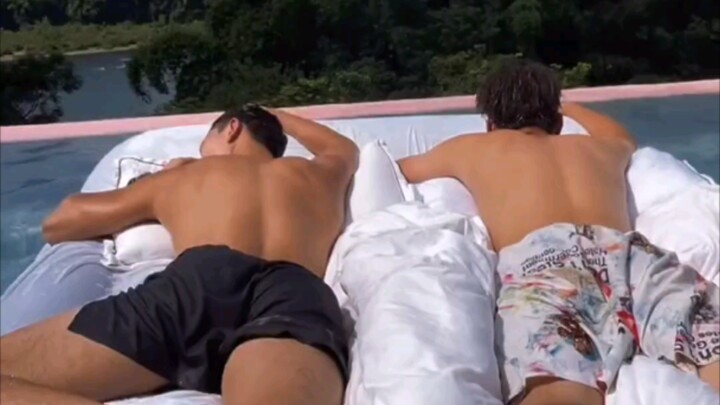 Mandi bersama seperti burung mandarin! Santai dan menenangkan!