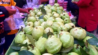 ฝรั่งกิมจู ขายตลาดนัด ขายฝรั่งหวานกรอบ มีพริกเกลือหลายอย่างโลละ50บาท
