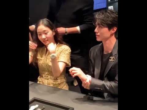 Lee Dong Wook , Kim Go Eun - Her reaction is so cute