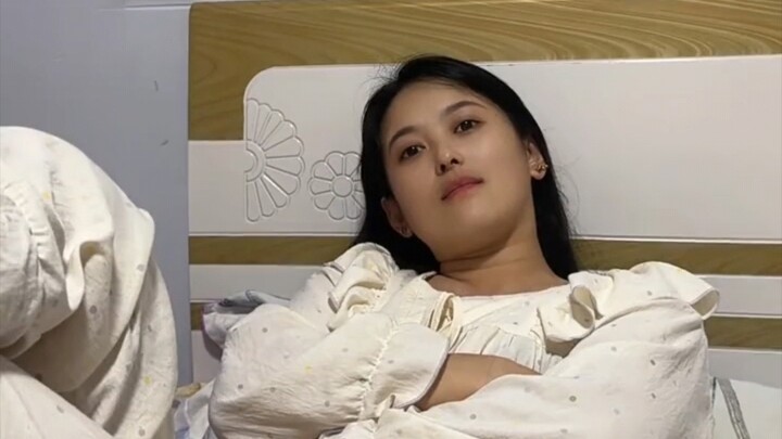 “This bucktooth is just unbearable!”