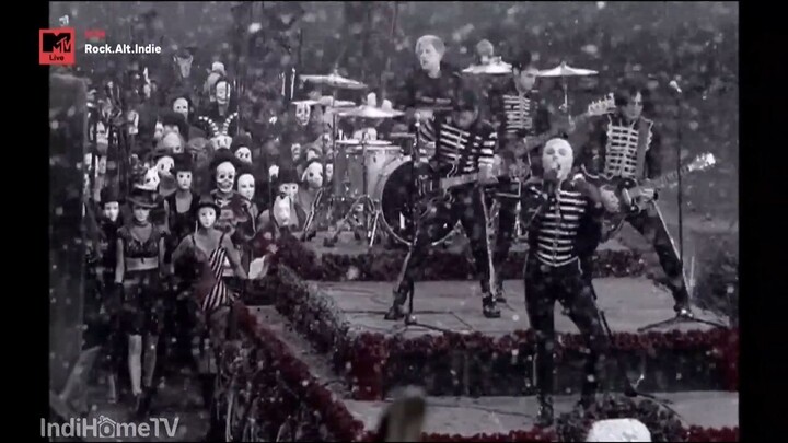 Welcome To The Black Parade - My Chemical Romance