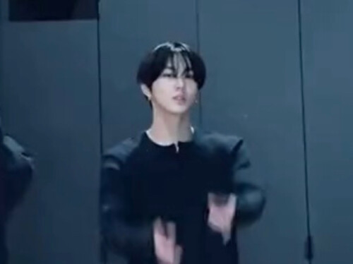 【Liang Zhenyuan】Tantangan Boom shakalaka | Pembaruan TikTok ENHYPEN tanggal 240402 terkait Zhenyuan