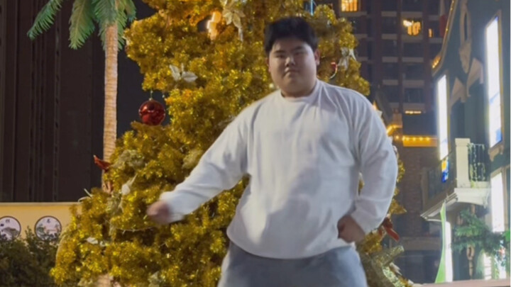 Yanyan mengucapkan selamat malam Natal kepada semua orang! ~