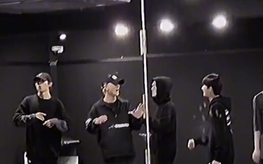 【ENHYPEN】I've never seen a group with such extreme and stark contrasts...!!