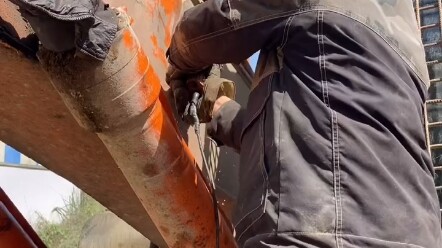 Cách nhau tám trăm kilomet, chẳng hề quen biết nhưng vẫn tin tưởng lẫn nhau; có lẽ đó chính là nét đ