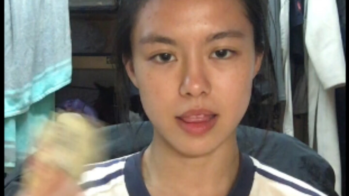 College students might be broke, but they’ve got plenty of reward points cards!