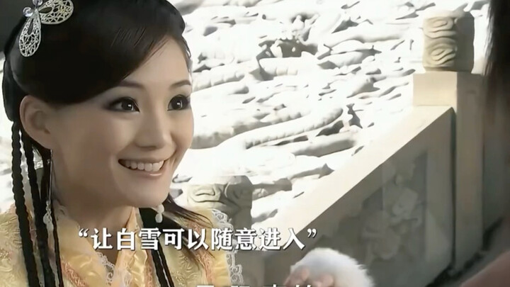 Bai Xue truly lives up to her title as the “double cuteness” of the black-and-white duo—even the Bud
