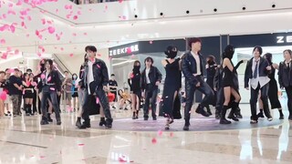 แม้แต่ดอกกุหลาบก็ฟื้นคืนชีพ! ร้องเพลงไปกับ Bite Me Roadshow สถานีหวู่ฮั่น! อึนจิงจะตายถ้ารู้วิธีปกปิ