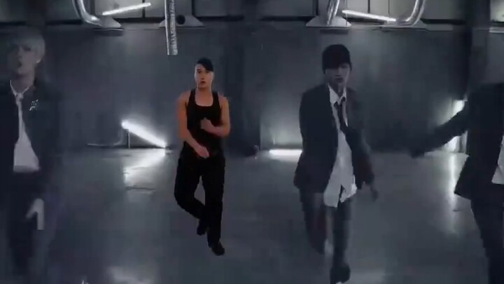 Still in the Center: The Former King, Frag Grenade