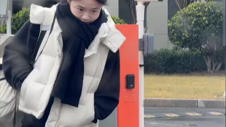 ขอให้สาวน้อยของฉันใช้ชีวิตอยู่ในความรักไปตลอดกาล