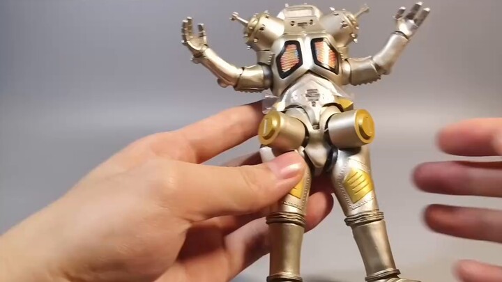 SHF King Kong Bridge: A collectible with excellent texture! Unfortunately, the movement is limited [