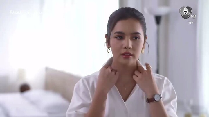 Những Bóng Hồng Lửa - 8B