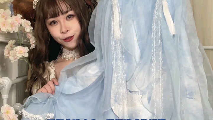 Lolita gaya Tiongkok dengan rok lebar yang anggun—nuansa lembut dan bersahaja