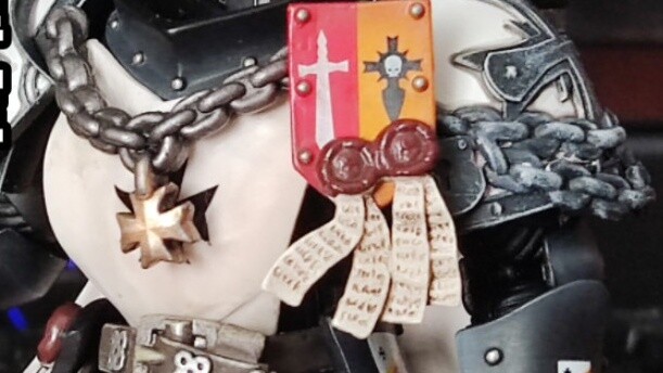 Dark Source Warhammer 40K Self-D Black Templar Emperor Champion