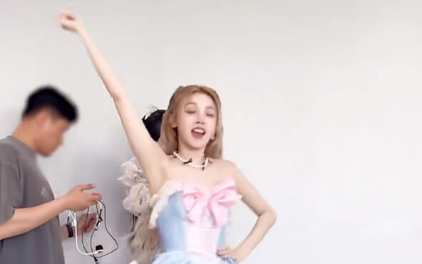 雨琦Allergy串门了