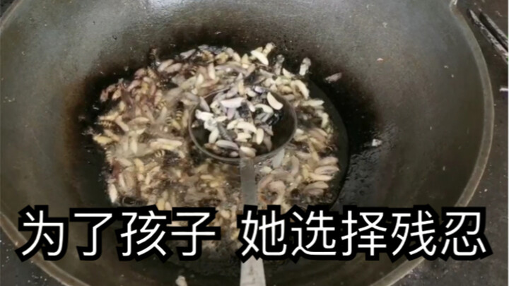 Người mẹ mù chiên ong, nguyên nhân đằng sau sẽ khiến bạn phải sửng sốt.