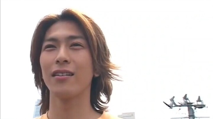 [Kamen Rider Ryuki] Shinji tersenyum