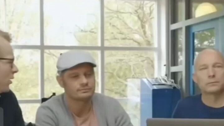 best friend, teman menangis ikut bersedih❤️