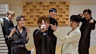 تحدي "حديث قصير" لـ Kim Sunggyu و INFINITE [+ صور مباشرة لكل عضو]