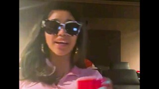 电子天才卡姐Cardi B的打歌直播间