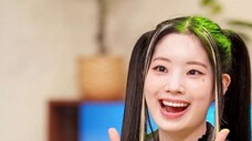 Đạo diễn sân khấu của TWICE tiết lộ: Dahyun lúc nào cũng run rẩy và nhận được mọi sự tôn trọng trên