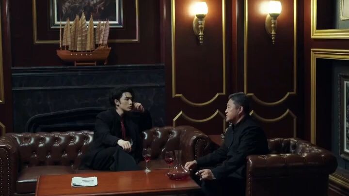 Shen Haonan & Ye Xinxin - mencium serigala