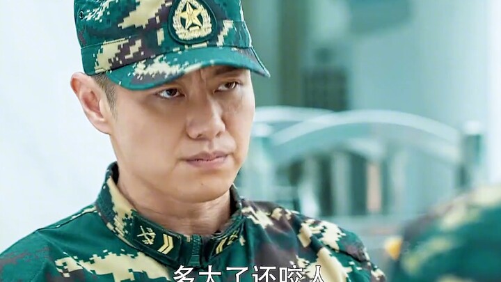 Bạn đã từng thấy chú vẹt thuộc lòng thơ cổ chưa?